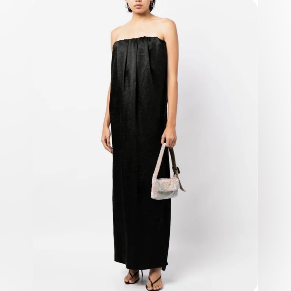 Anna October dress